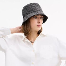 Καπέλο τύπου «bucket» με το χαρακτηριστικό μας ζακάρ