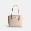 Μεσαία τσάντα Tote από το Signature Canvas