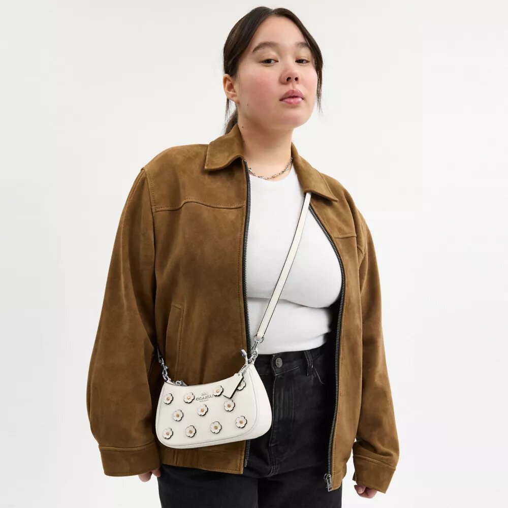 Μικρή τσάντα τύπου crossbody Teri με λουλουδάτο απλικέ