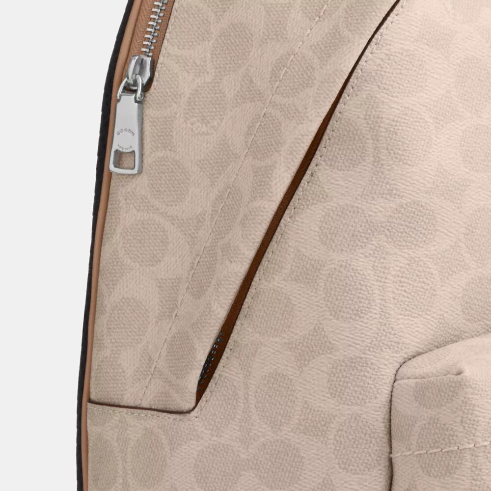 Μικρό σακίδιο Taylor από Signature Canvas