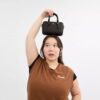 Μίνι τσάντα Rowan Crossbody από Signature Canvas