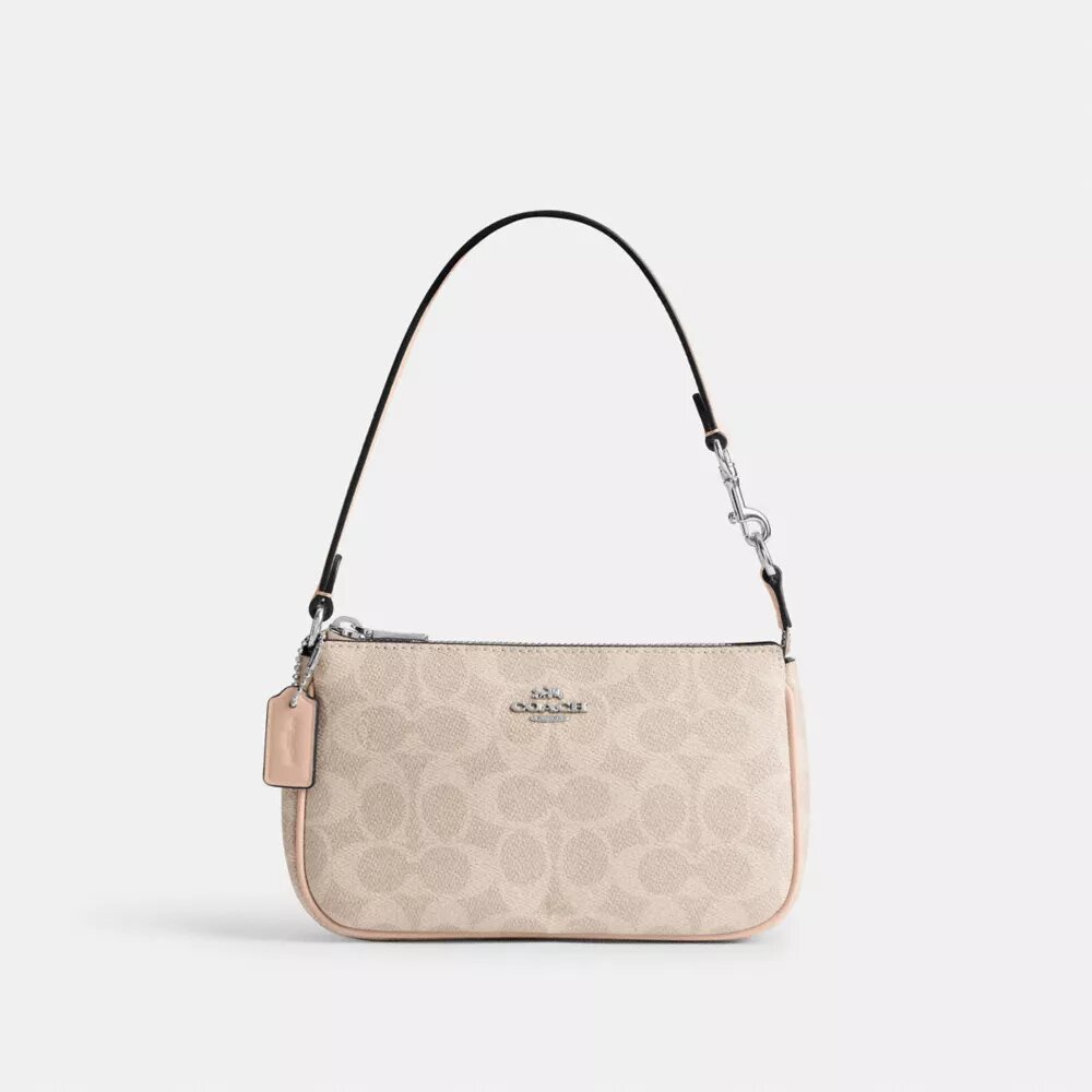 Nolita 19 από το Signature Canvas