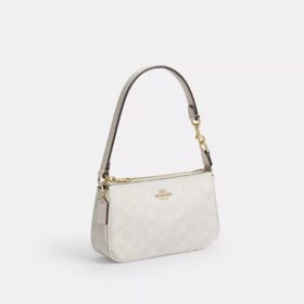 Nolita 19 από το Signature Canvas
