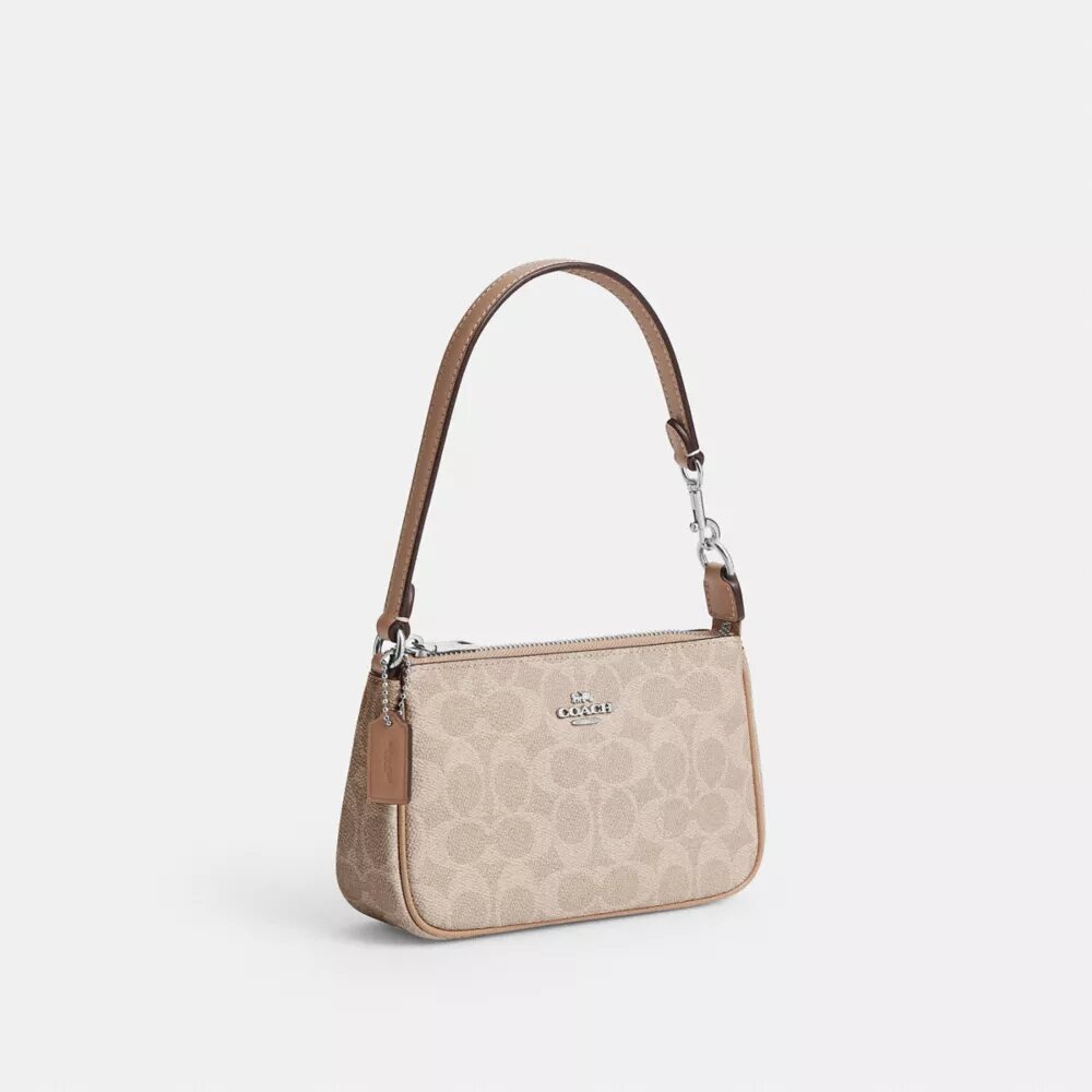 Nolita 19 από το Signature Canvas
