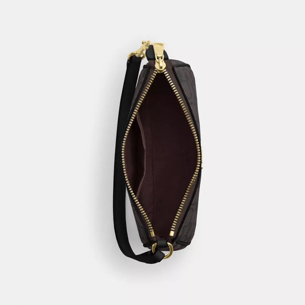 Nolita 19 από το Signature Canvas