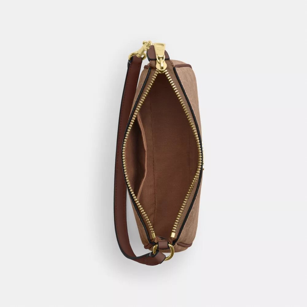 Nolita 19 από το Signature Canvas