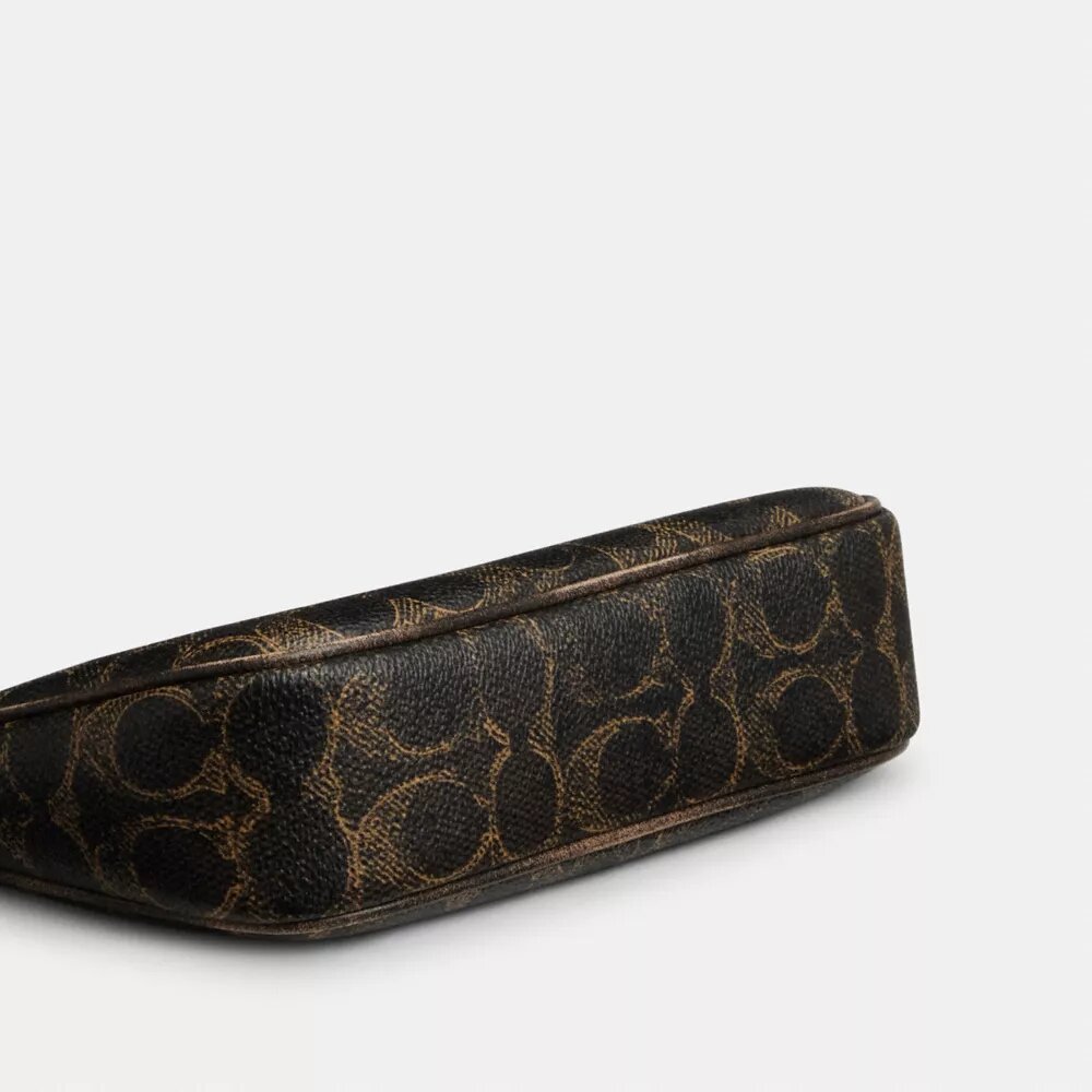 Nolita 19 in Loved Signature Canvas με Γούρια