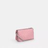 Nolita 19 σε χαρακτηριστικό δέρμα με γούρια σε σχήμα καρδιάς