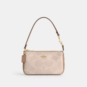 Nolita 19 σε Signature Canvas με χαρακτηριστικό μοτίβο