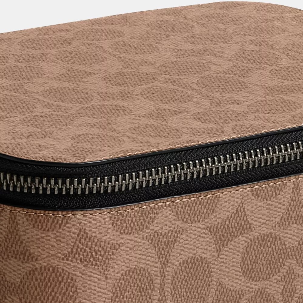 Οργανωτής τεχνολογικών συσκευών από Signature Canvas με χρωματικά μπλοκ