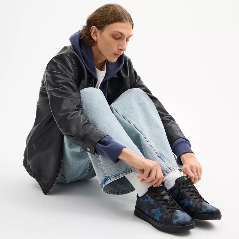 Ψηλά Sneakers από Signature Canvas με καμουφλάζ μοτίβο
