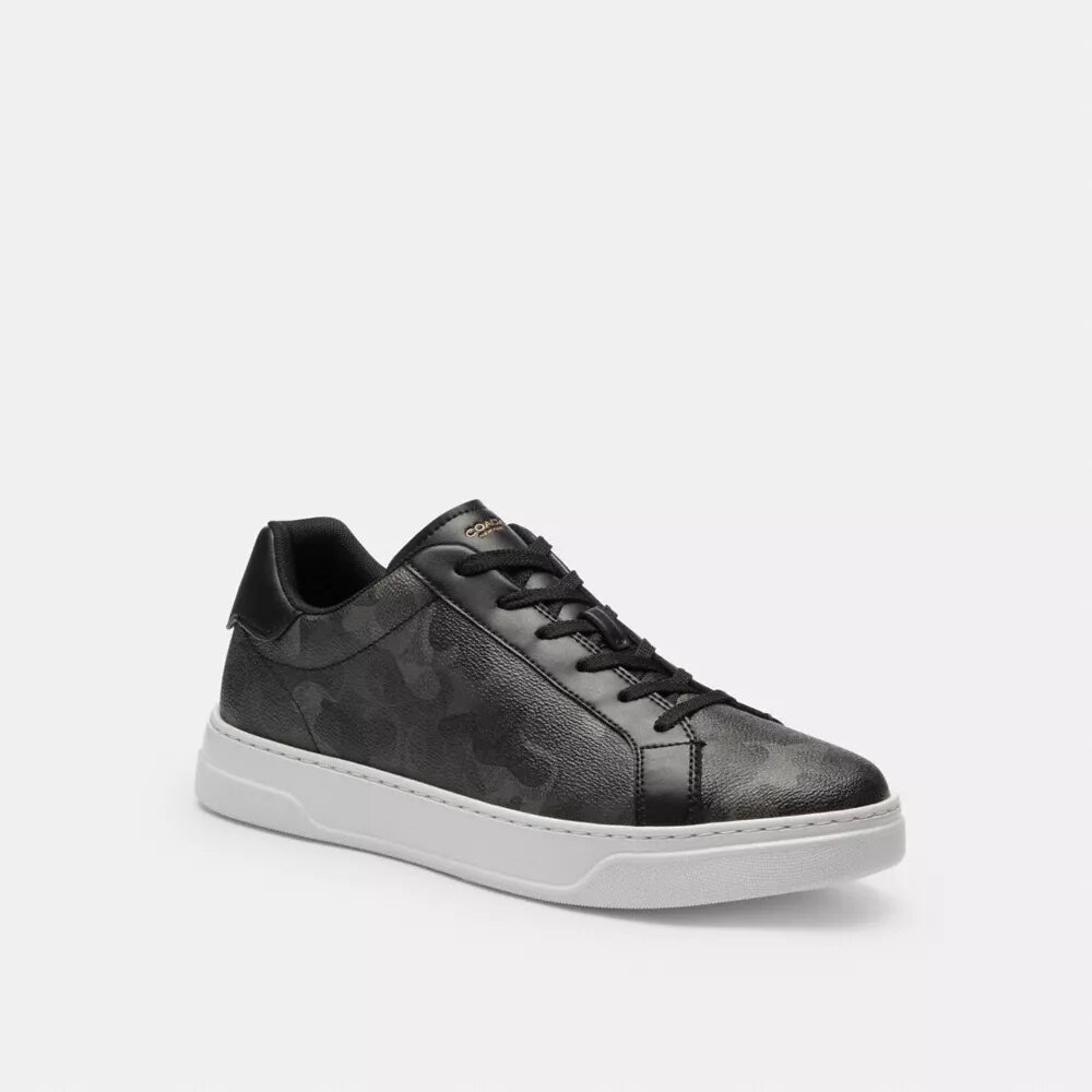 Ψηλά Sneakers με το χαρακτηριστικό καμουφλάζ μοτίβο