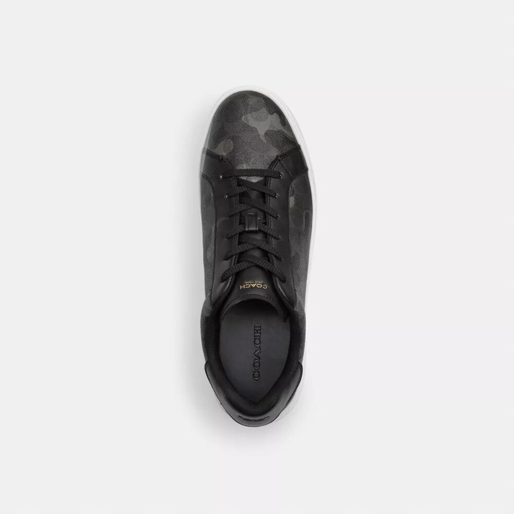 Ψηλά Sneakers με το χαρακτηριστικό καμουφλάζ μοτίβο