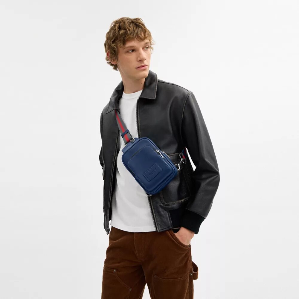 Racer Sling Pack με ιμάντες με ρίγες Varsity