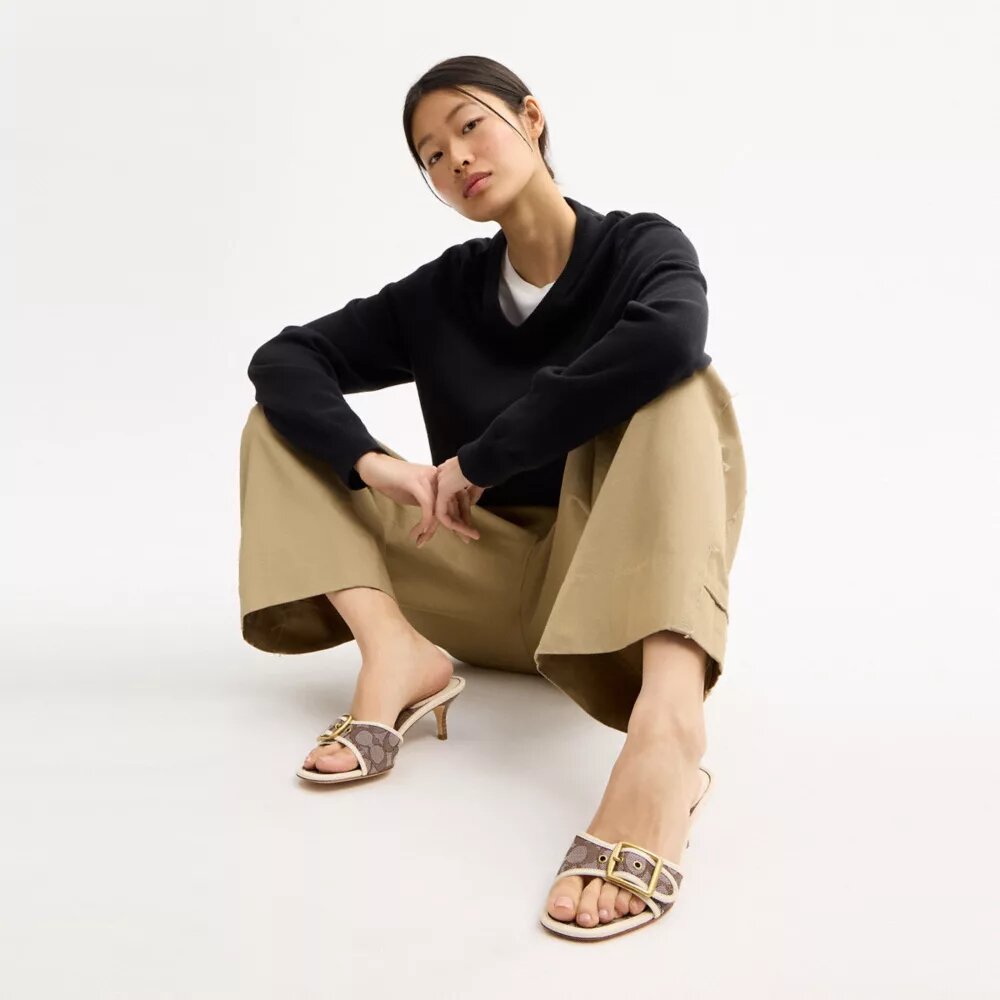 Σανδάλια Margot σε χαρακτηριστικό ζακάρ
