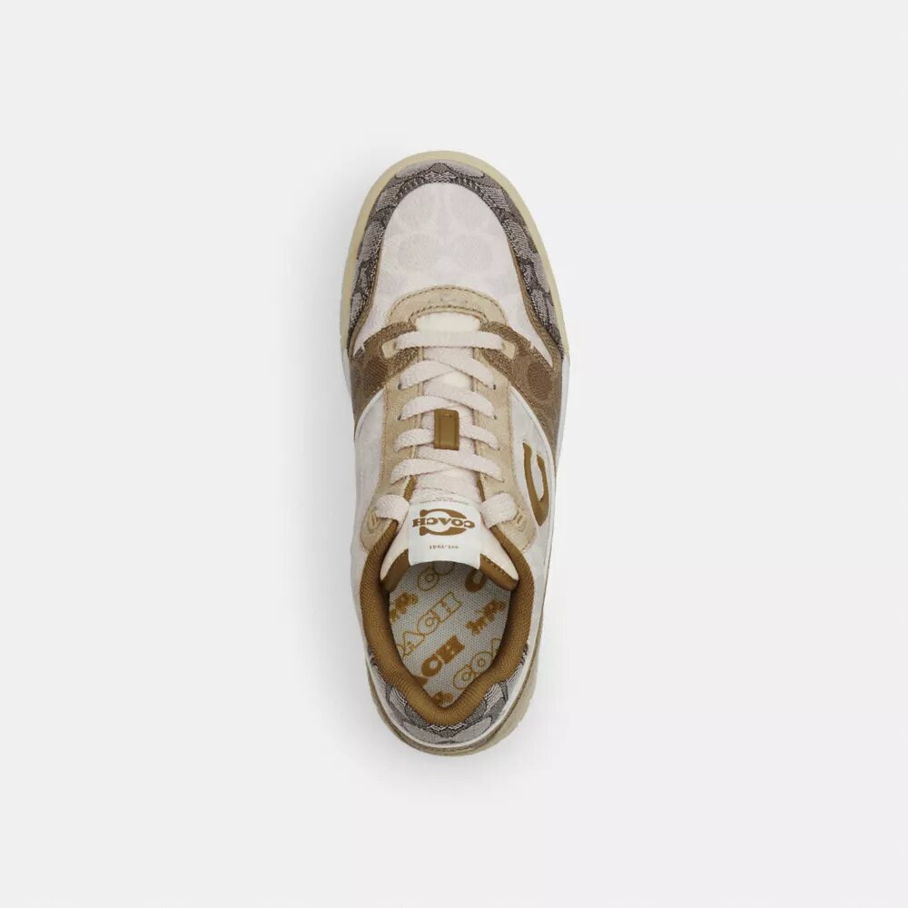 Sneakers Soho σε χαρακτηριστικό στυλ