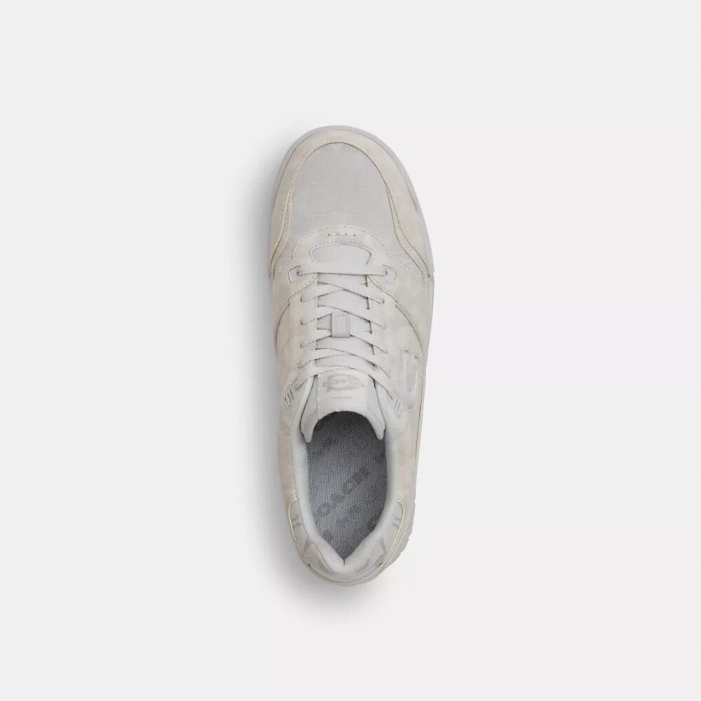 Sneakers Soho σε χαρακτηριστικό στυλ
