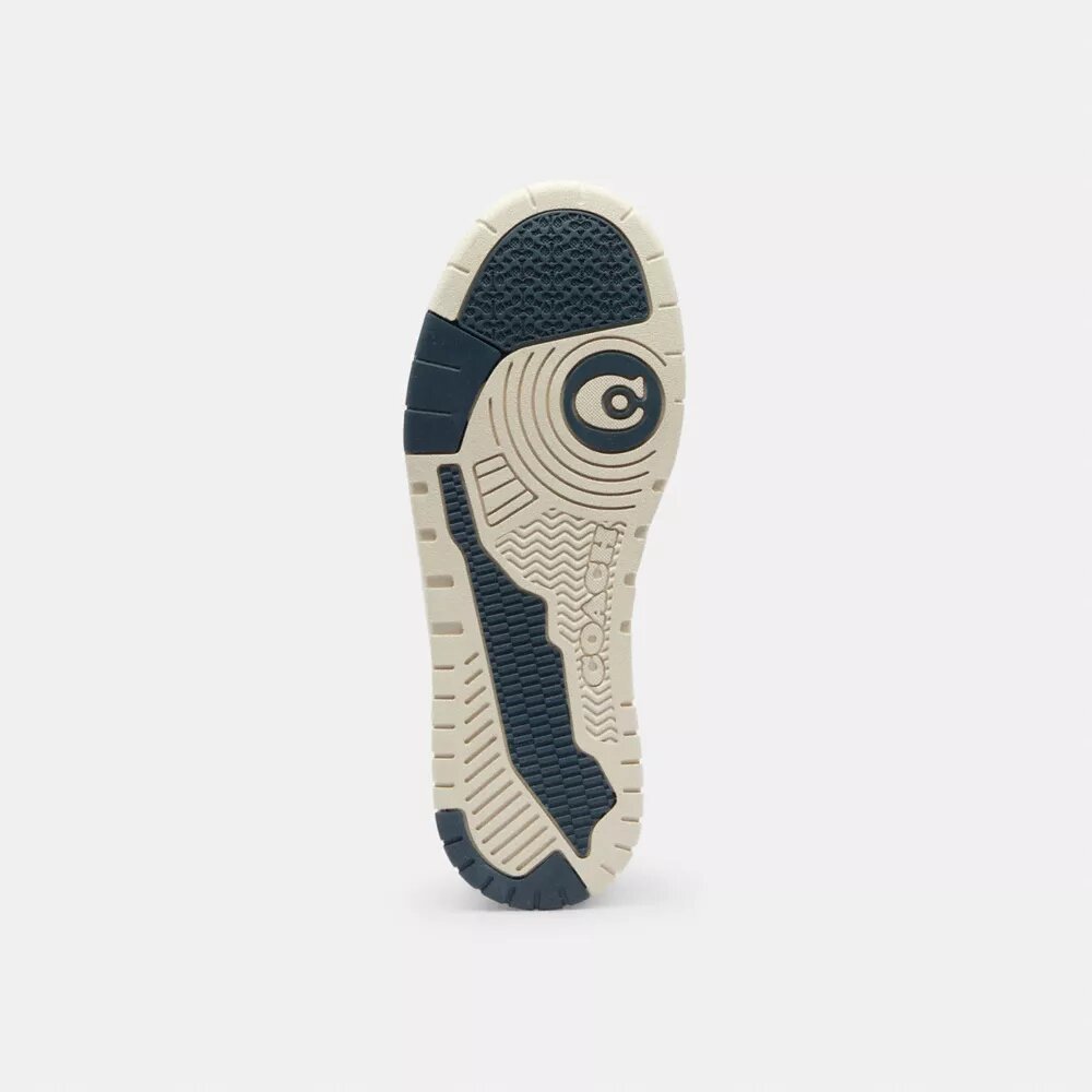 Sneakers Soho σε φθαρμένο τζιν