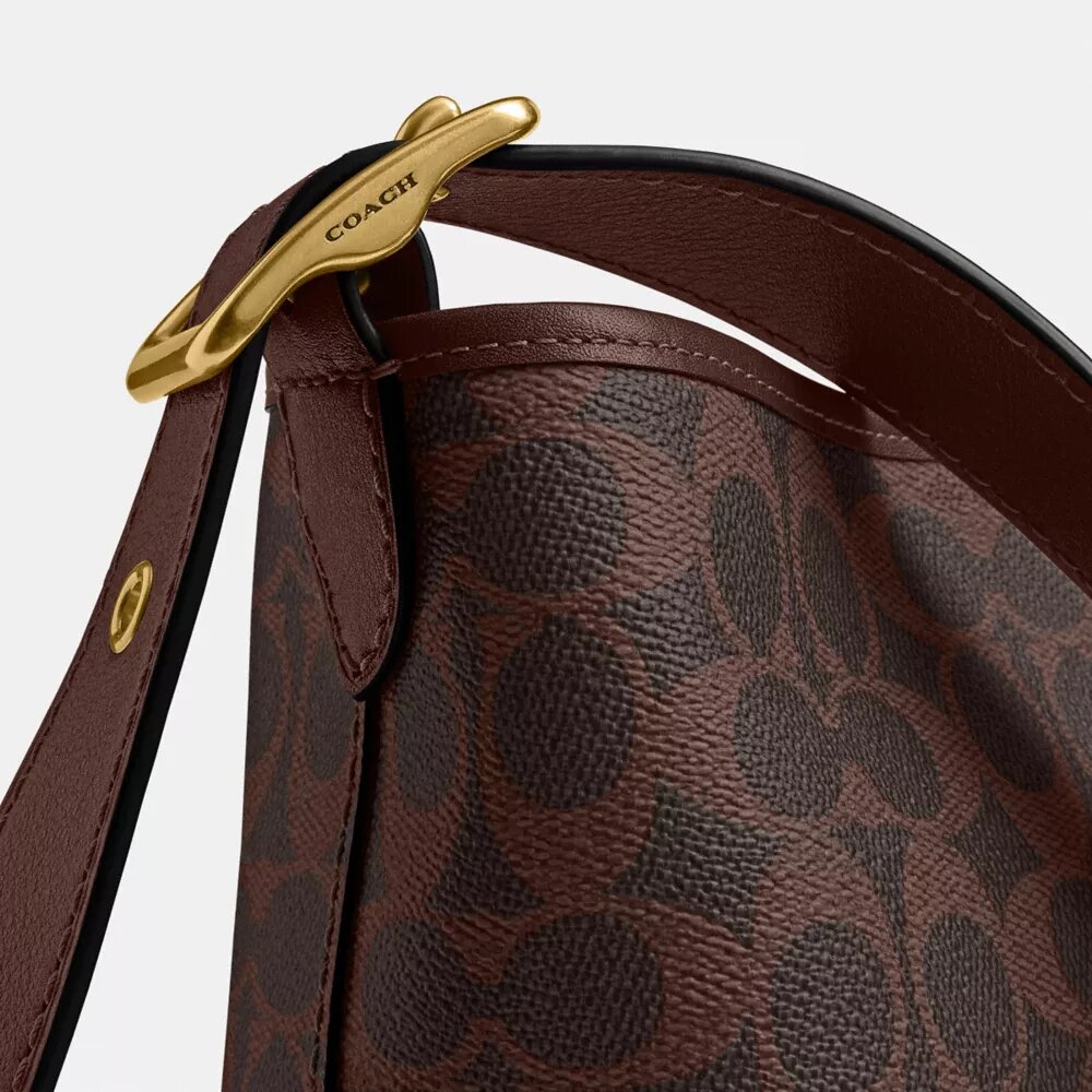 Τσάντα Bleecker Bucket 21 σε Signature Canvas