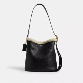 Τσάντα Bleecker Bucket από shearling