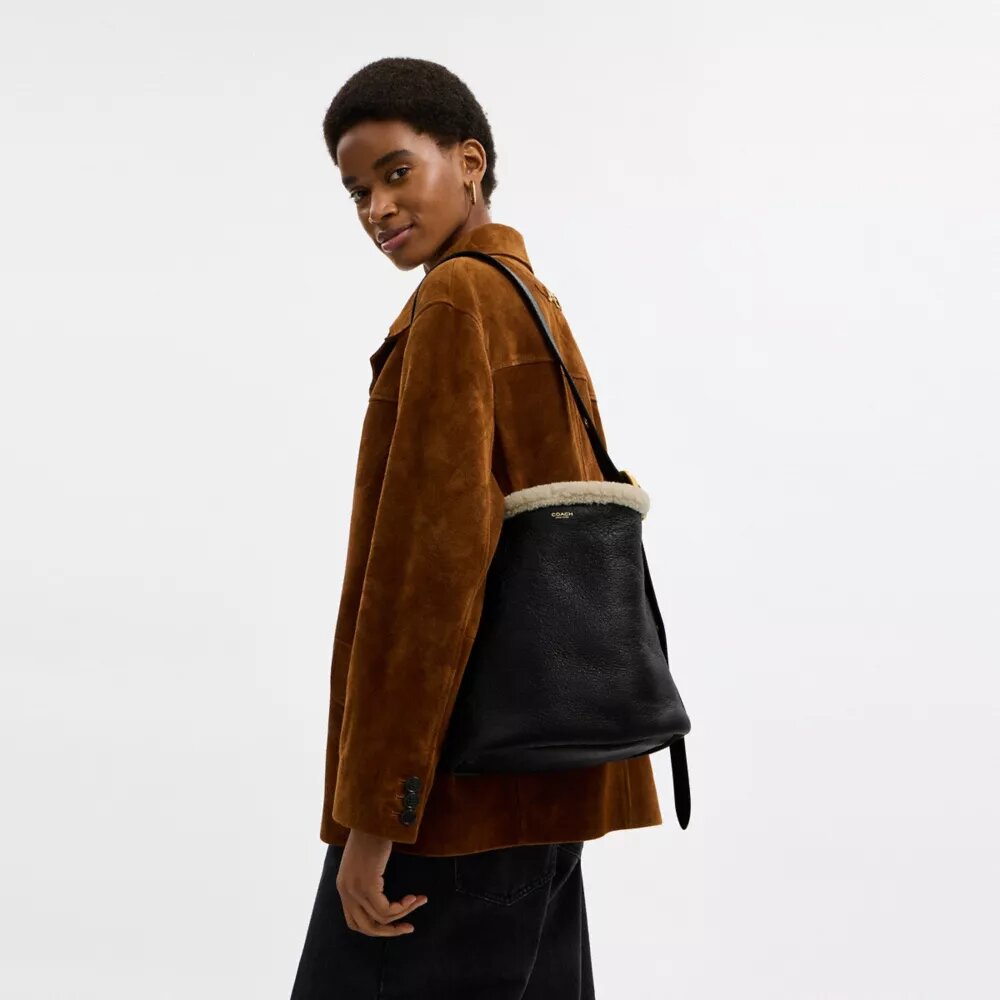 Τσάντα Bleecker Bucket από shearling