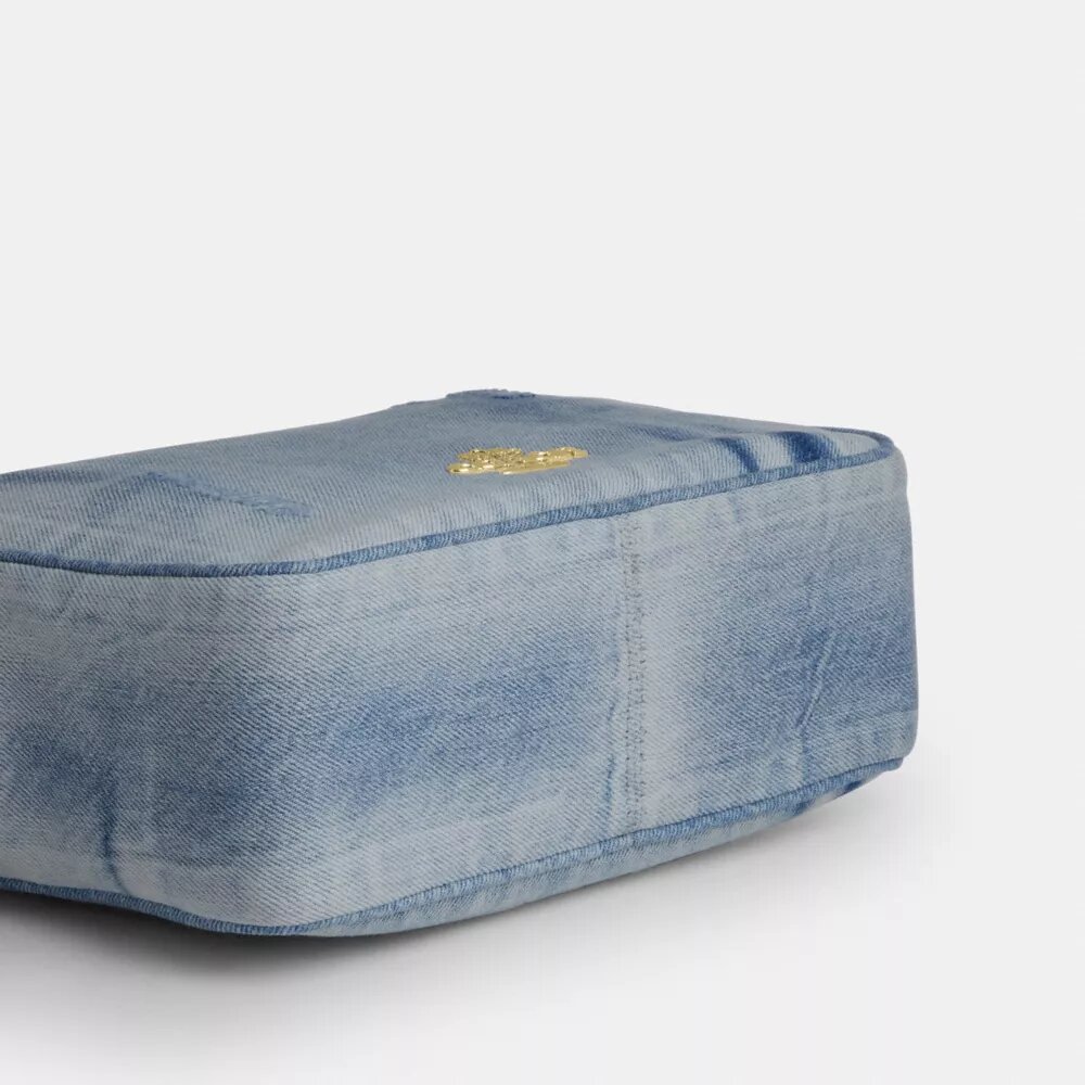 Τσάντα Carey για φορά χιαστί σε Loved Denim με γούρια