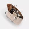 Τσάντα City Tote από το Signature Canvas