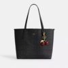 Τσάντα City Tote από το Signature Canvas