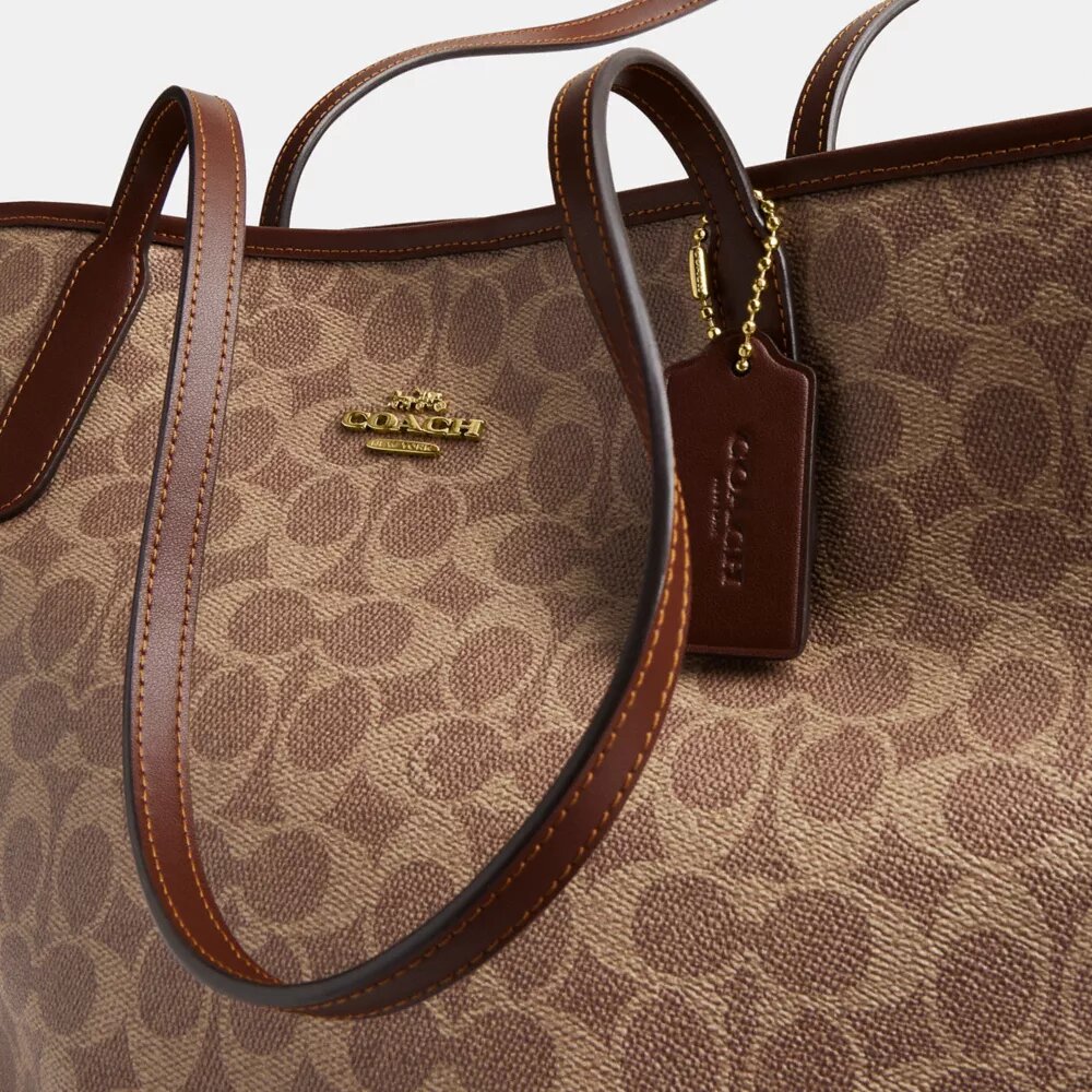 Τσάντα City Tote από το Signature Canvas