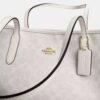 Τσάντα City Tote από το Signature Canvas