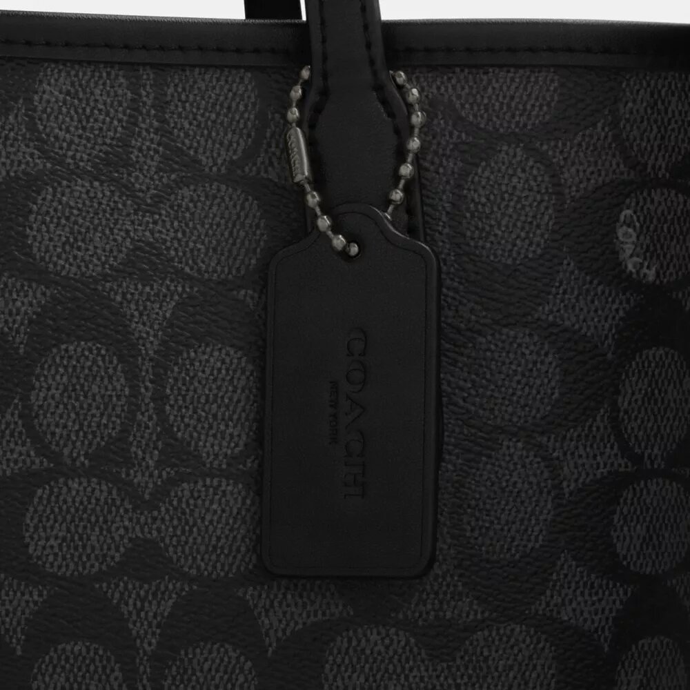 Τσάντα City Tote από το Signature Canvas