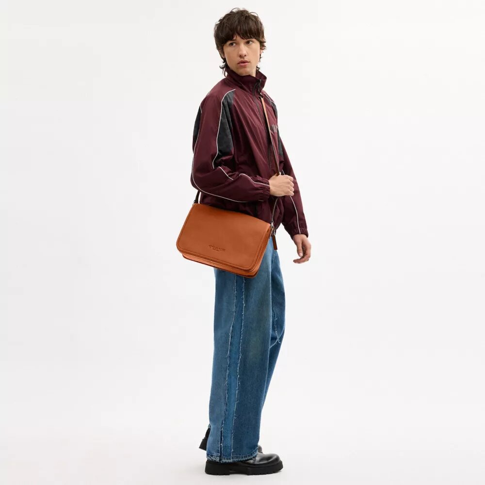 Τσάντα Colby Messenger 32