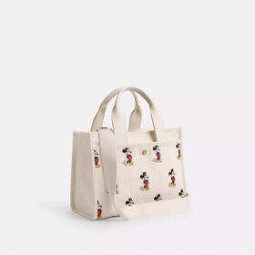 Τσάντα Disney X Coach Cargo Tote Bag 26 με τον Μίκυ Μάους από καμβά αναγεννημένου βαμβακιού