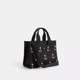 Τσάντα Disney X Coach Cargo Tote Bag 26 με τον Μίκυ Μάους από καμβά αναγεννημένου βαμβακιού