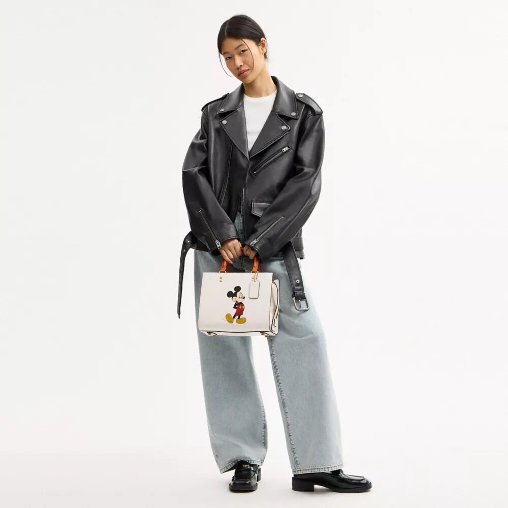 Τσάντα Disney X Coach Rogue 25 με τον Μίκυ Μάους