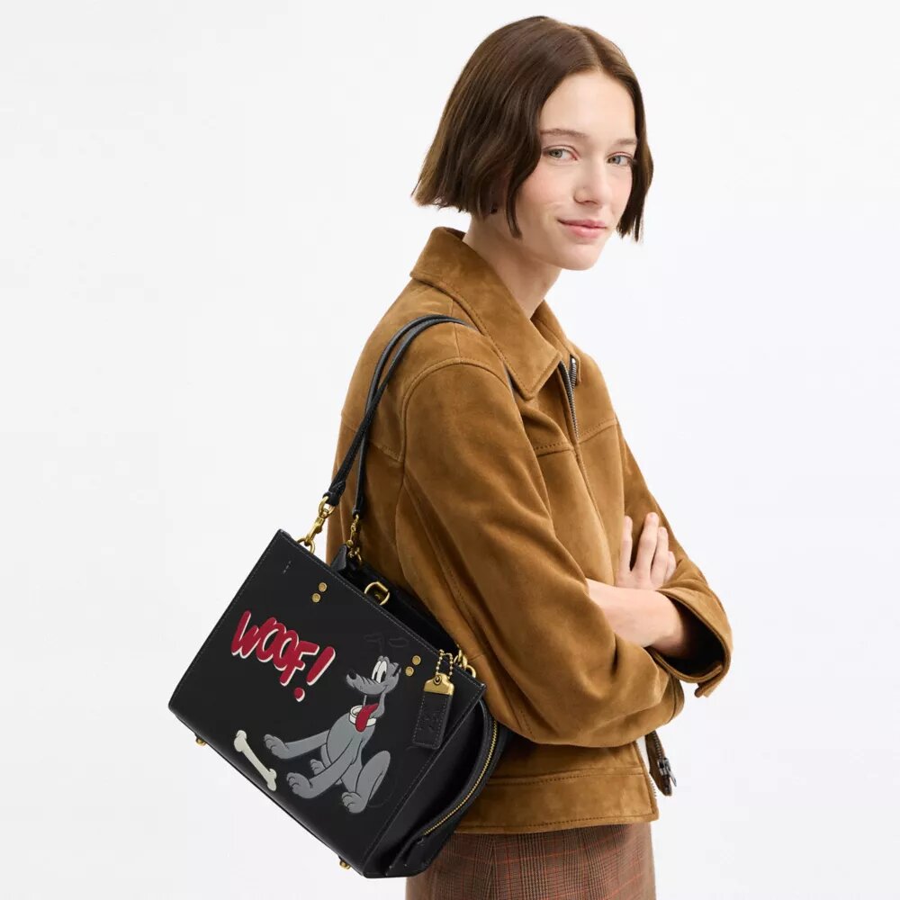 Τσάντα Disney X Coach Rogue 25 με τον Πλούτο