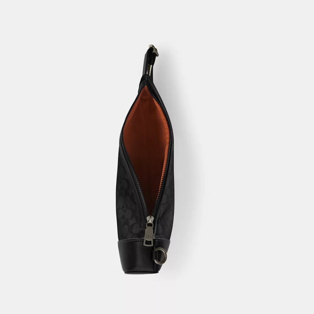 Τσάντα Dominic Sling Pack από Signature Canvas
