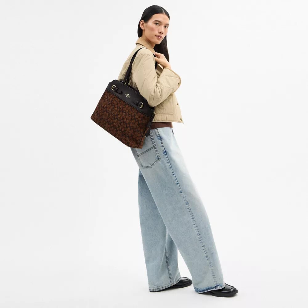 Τσάντα Easton Tote σε χαρακτηριστική σενίλ