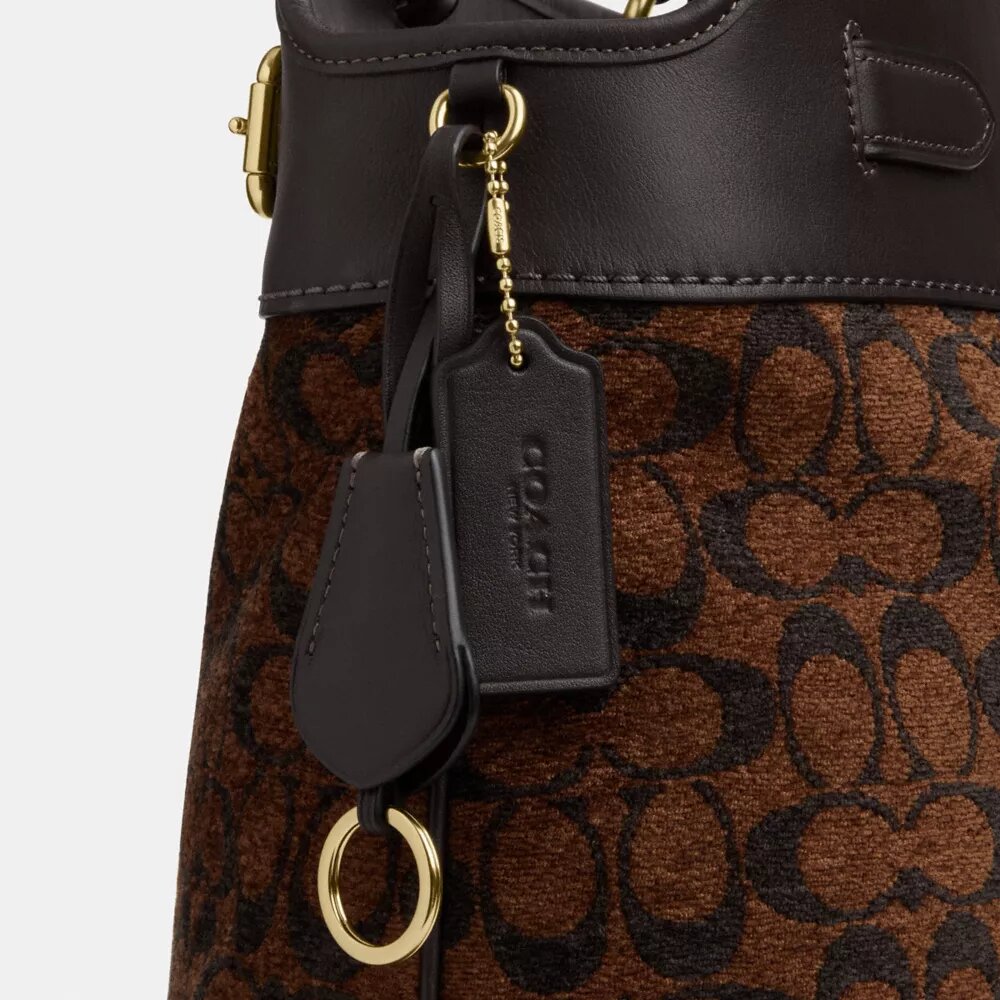 Τσάντα Easton Tote σε χαρακτηριστική σενίλ