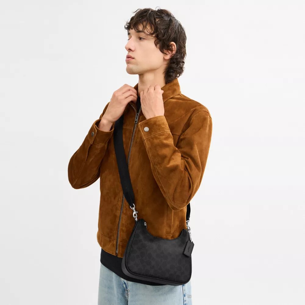 Τσάντα Hobo Nolan από Signature Canvas