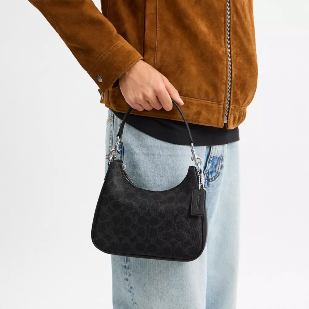 Τσάντα Hobo Nolan από Signature Canvas