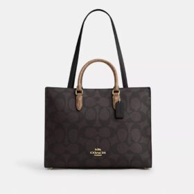Τσάντα Maggie Tote από Signature Canvas με μπλοκ σχέδια