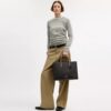 Τσάντα Maggie Tote από Signature Canvas με μπλοκ σχέδια