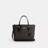 Τσάντα Mollie Tote 25 από το Signature Canvas
