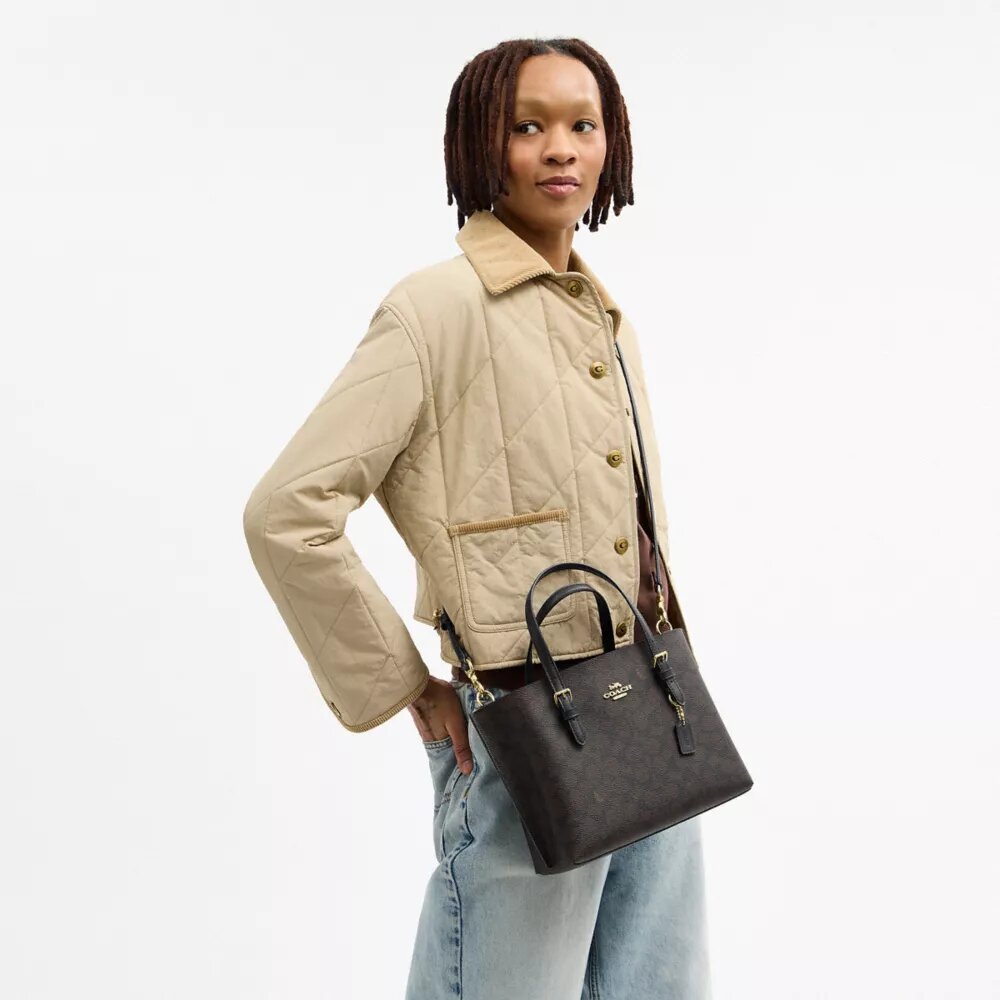 Τσάντα Mollie Tote 25 από το Signature Canvas