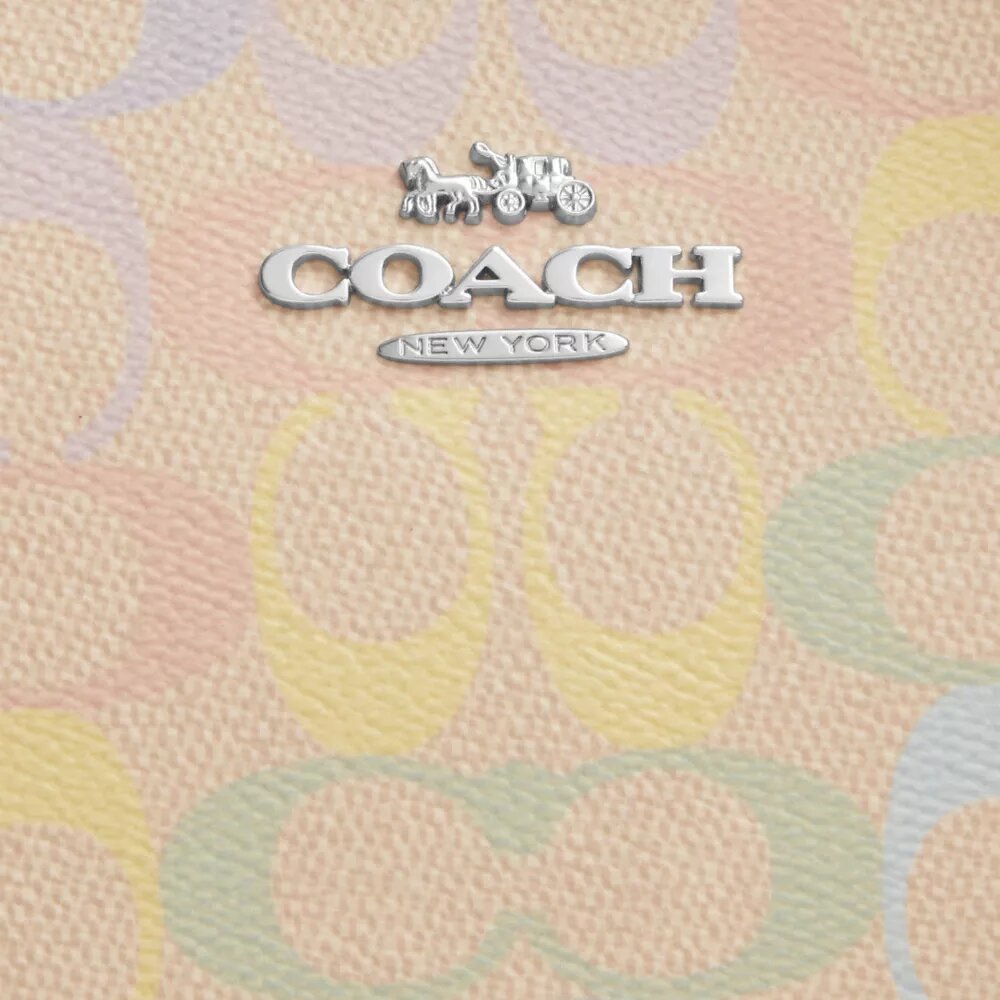 Τσάντα ώμου Teri από το Signature Canvas Rainbow