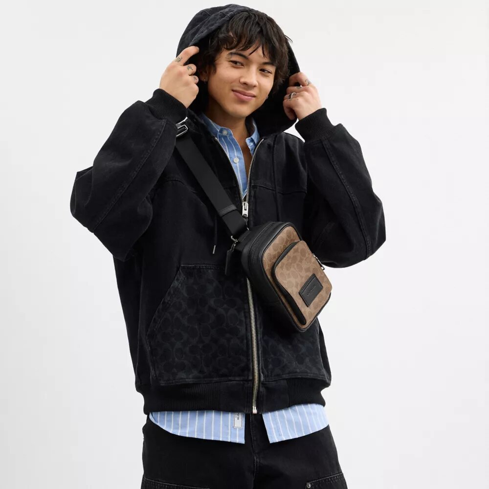 Τσάντα Racer Sling από Signature Canvas
