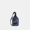 Τσάντα Racer Sling με χαρακτηριστικό καμουφλάζ μοτίβο