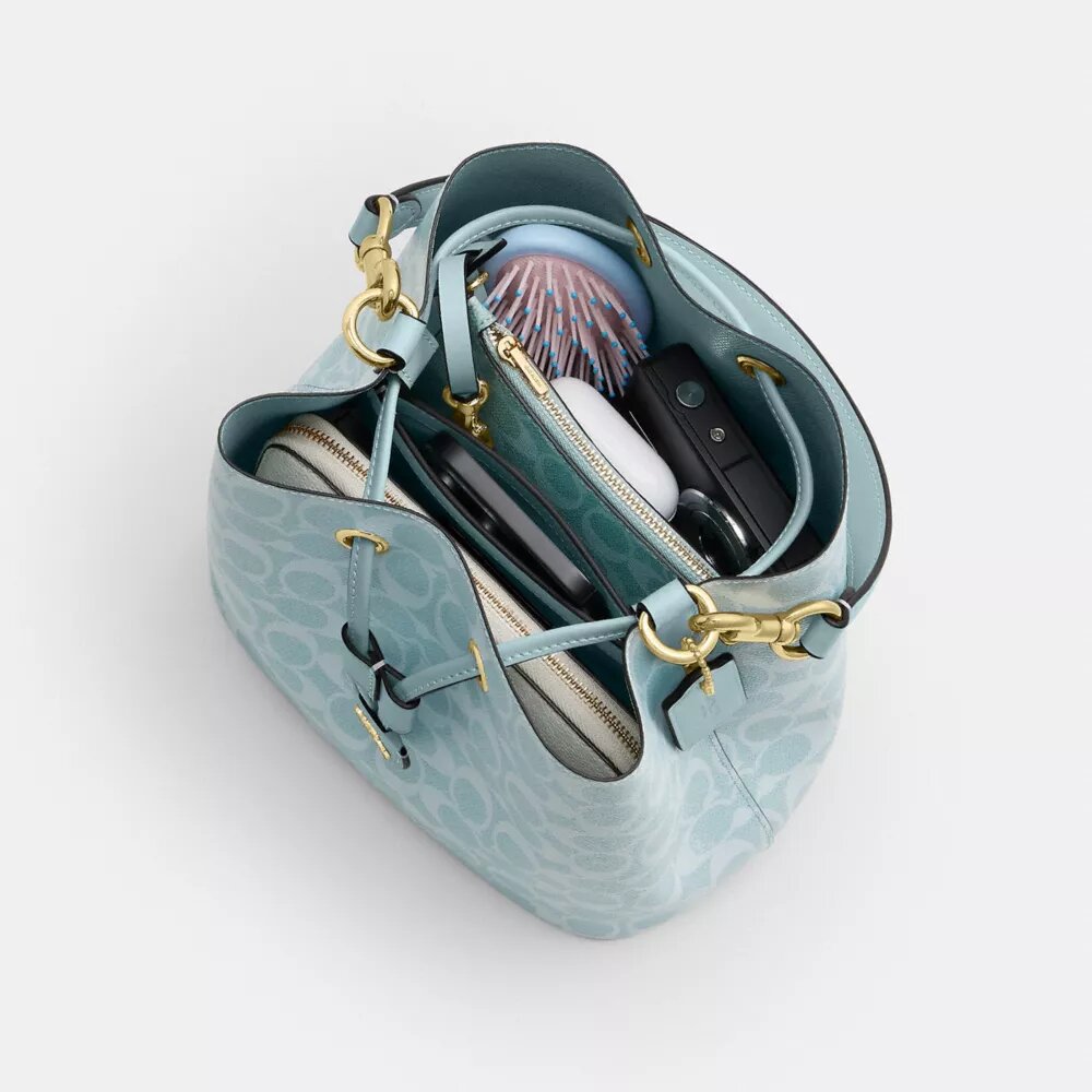 Τσάντα Rowan Bucket από Signature Canvas