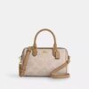 Τσάντα Rowan Satchel από χαρακτηριστικό Signature Canvas με μπλοκ σχέδια